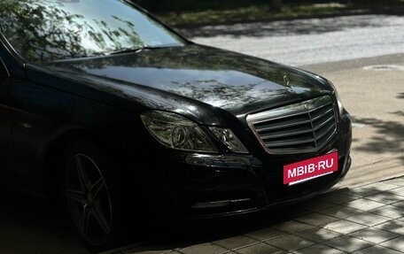 Mercedes-Benz E-Класс, 2011 год, 1 300 000 рублей, 3 фотография