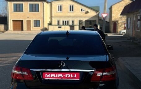 Mercedes-Benz E-Класс, 2011 год, 1 300 000 рублей, 4 фотография