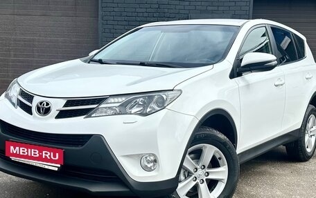 Toyota RAV4, 2013 год, 1 739 000 рублей, 2 фотография