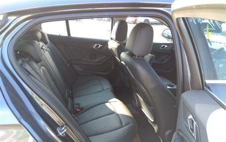 BMW 1 серия, 2021 год, 1 780 000 рублей, 3 фотография