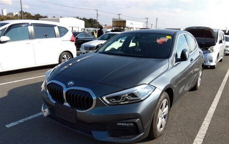 BMW 1 серия, 2021 год, 1 780 000 рублей, 9 фотография