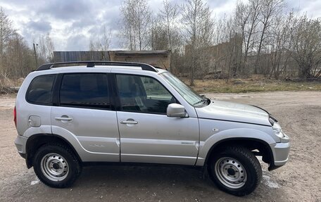 Chevrolet Niva I рестайлинг, 2012 год, 390 000 рублей, 3 фотография