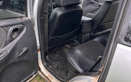 Chevrolet Niva I рестайлинг, 2012 год, 390 000 рублей, 13 фотография