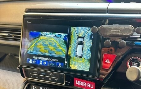 Honda Stepwgn IV, 2017 год, 1 800 000 рублей, 18 фотография