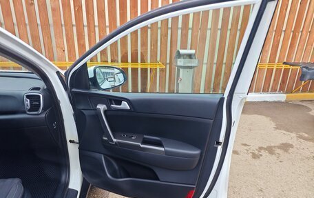 KIA Sportage IV рестайлинг, 2018 год, 1 890 000 рублей, 9 фотография