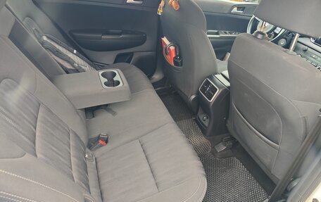 KIA Sportage IV рестайлинг, 2018 год, 1 890 000 рублей, 11 фотография