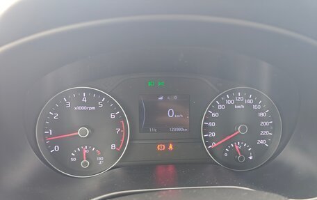 KIA Sportage IV рестайлинг, 2018 год, 1 890 000 рублей, 7 фотография