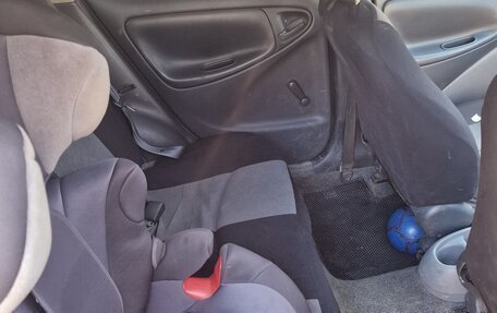 Toyota Vitz, 2001 год, 269 999 рублей, 6 фотография