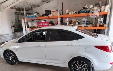 Hyundai Solaris II рестайлинг, 2014 год, 950 000 рублей, 5 фотография