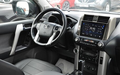 Toyota Land Cruiser Prado 150 рестайлинг 2, 2012 год, 2 470 000 рублей, 9 фотография