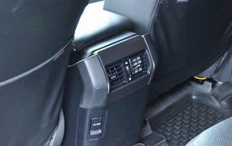 Toyota Land Cruiser Prado 150 рестайлинг 2, 2012 год, 2 470 000 рублей, 17 фотография