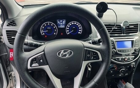 Hyundai Solaris II рестайлинг, 2014 год, 990 000 рублей, 19 фотография