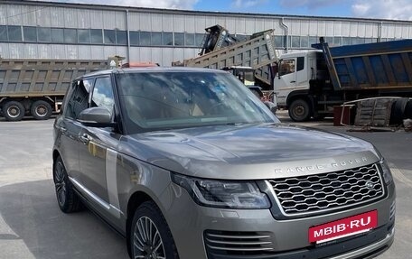 Land Rover Range Rover IV рестайлинг, 2019 год, 7 300 000 рублей, 2 фотография