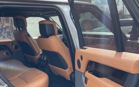 Land Rover Range Rover IV рестайлинг, 2019 год, 7 300 000 рублей, 13 фотография