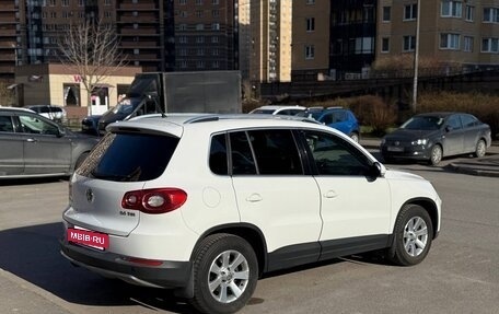 Volkswagen Tiguan I, 2010 год, 1 120 000 рублей, 2 фотография