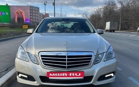 Mercedes-Benz E-Класс, 2009 год, 1 200 000 рублей, 9 фотография