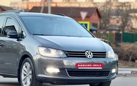 Volkswagen Sharan II, 2015 год, 2 000 000 рублей, 4 фотография