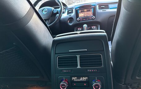 Volkswagen Touareg III, 2014 год, 2 300 000 рублей, 27 фотография