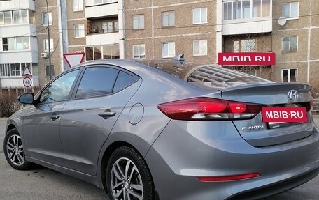 Hyundai Elantra VI рестайлинг, 2018 год, 1 670 000 рублей, 5 фотография