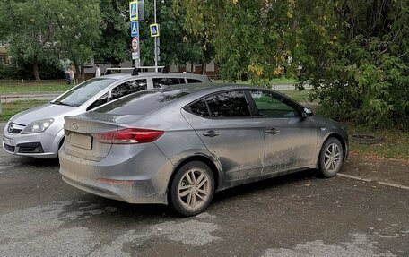 Hyundai Elantra VI рестайлинг, 2018 год, 1 670 000 рублей, 8 фотография