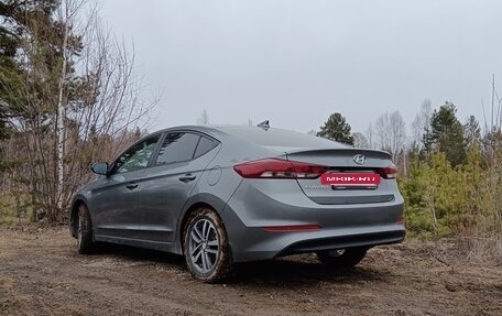 Hyundai Elantra VI рестайлинг, 2018 год, 1 670 000 рублей, 7 фотография