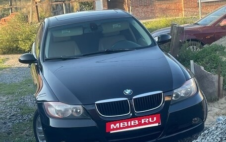 BMW 3 серия, 2005 год, 750 000 рублей, 3 фотография