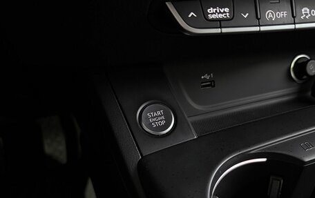 Audi A4, 2020 год, 2 999 000 рублей, 17 фотография