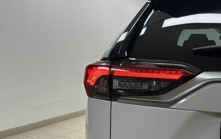 Toyota RAV4, 2021 год, 3 769 000 рублей, 10 фотография