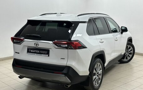 Toyota RAV4, 2021 год, 3 769 000 рублей, 9 фотография