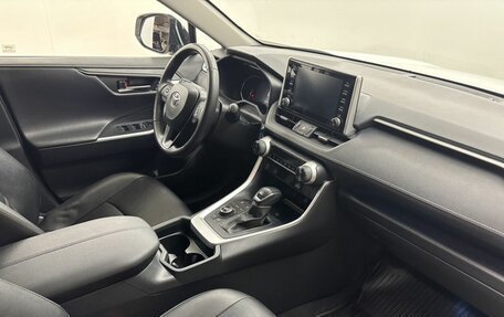 Toyota RAV4, 2021 год, 3 769 000 рублей, 12 фотография