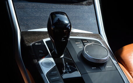 BMW 3 серия, 2019 год, 2 890 000 рублей, 10 фотография