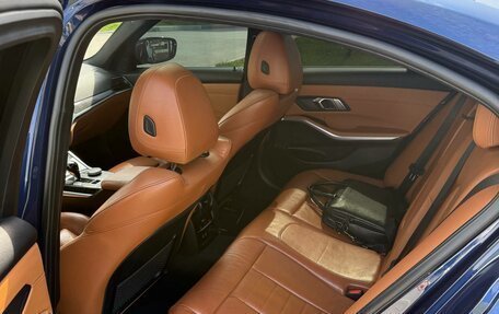 BMW 3 серия, 2019 год, 2 890 000 рублей, 20 фотография