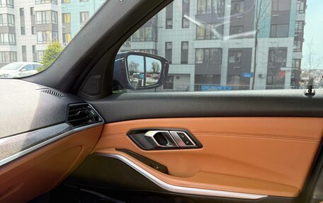 BMW 3 серия, 2019 год, 2 890 000 рублей, 34 фотография