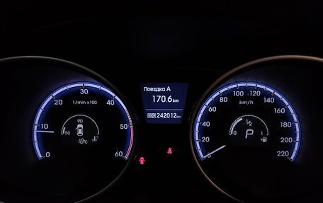 Hyundai ix35 I рестайлинг, 2011 год, 1 020 000 рублей, 23 фотография