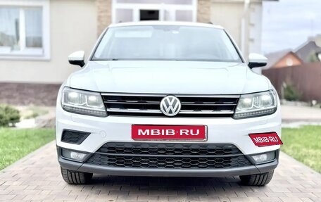 Volkswagen Tiguan II, 2019 год, 2 100 000 рублей, 1 фотография