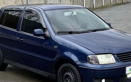 Volkswagen Polo III рестайлинг, 2000 год, 235 000 рублей, 1 фотография