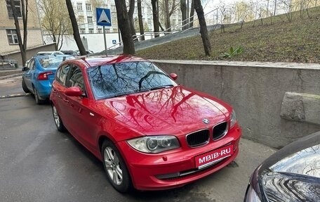 BMW 1 серия, 2008 год, 950 000 рублей, 1 фотография