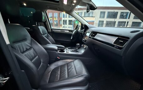 Volkswagen Touareg III, 2015 год, 2 850 000 рублей, 1 фотография