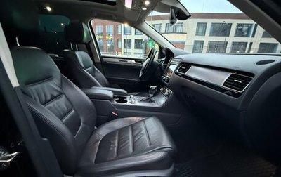 Volkswagen Touareg III, 2015 год, 2 850 000 рублей, 1 фотография