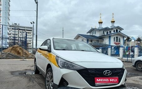 Hyundai Solaris II рестайлинг, 2022 год, 1 120 000 рублей, 1 фотография