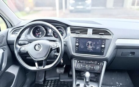 Volkswagen Tiguan II, 2019 год, 2 100 000 рублей, 10 фотография