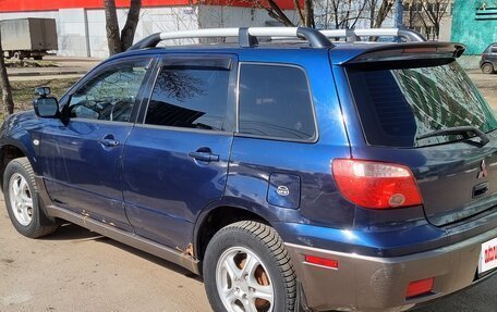 Mitsubishi Outlander III рестайлинг 3, 2003 год, 550 000 рублей, 4 фотография