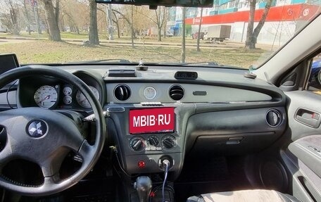 Mitsubishi Outlander III рестайлинг 3, 2003 год, 550 000 рублей, 17 фотография