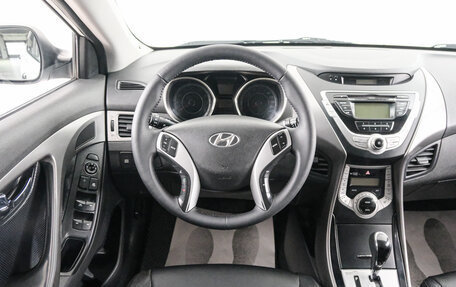 Hyundai Avante, 2010 год, 899 000 рублей, 15 фотография