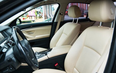 BMW 5 серия, 2016 год, 2 800 000 рублей, 21 фотография