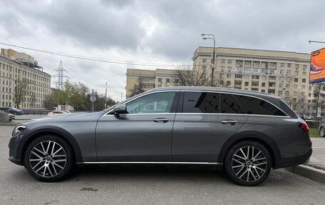 Mercedes-Benz E-Класс, 2021 год, 7 000 000 рублей, 5 фотография