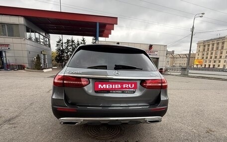 Mercedes-Benz E-Класс, 2021 год, 7 000 000 рублей, 10 фотография