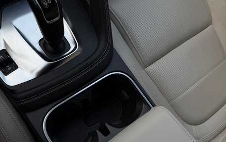 Jaguar E-Pace, 2018 год, 2 700 000 рублей, 13 фотография