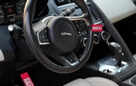 Jaguar E-Pace, 2018 год, 2 700 000 рублей, 8 фотография