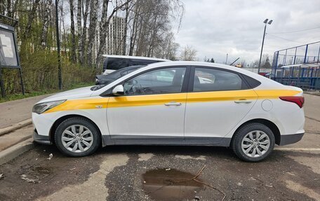 Hyundai Solaris II рестайлинг, 2022 год, 1 120 000 рублей, 6 фотография